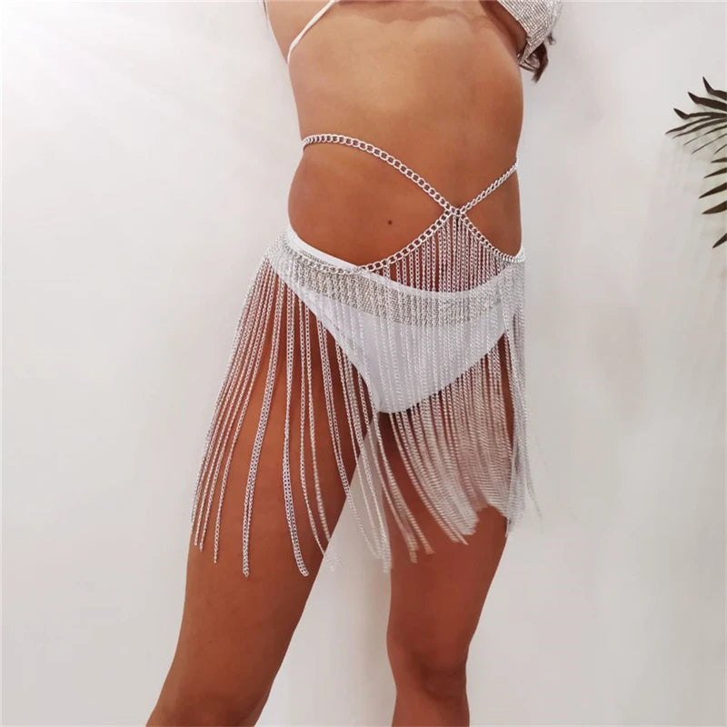 Size Perfection: Unveiling the Summer Metal Chain Tassel Skirt