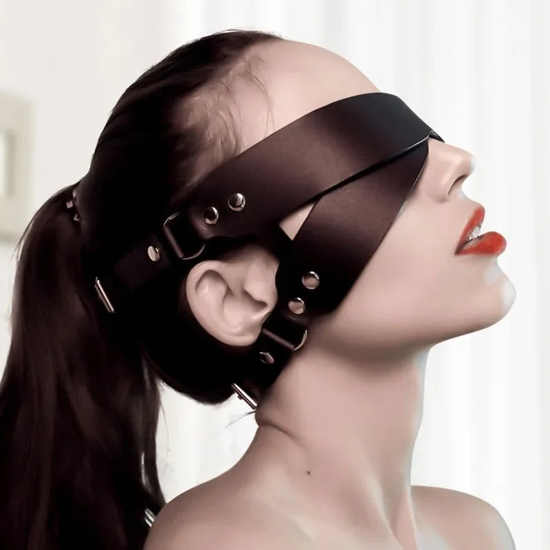 Sensual Leather Chest Strap – Unleash Your SM Desires
